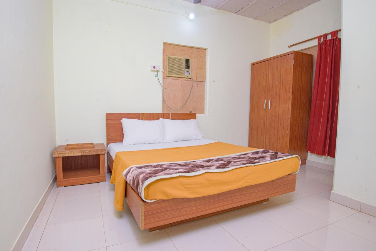 آليباغ Prajakta Rest House المظهر الخارجي الصورة