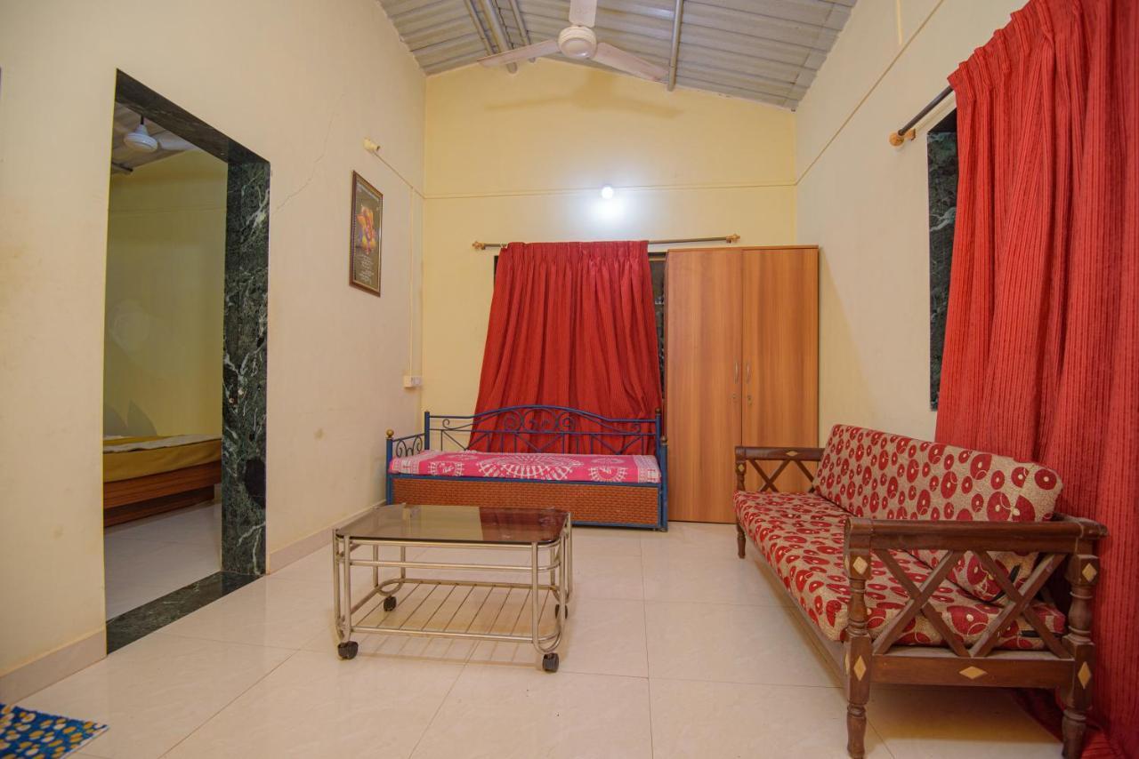 آليباغ Prajakta Rest House المظهر الخارجي الصورة