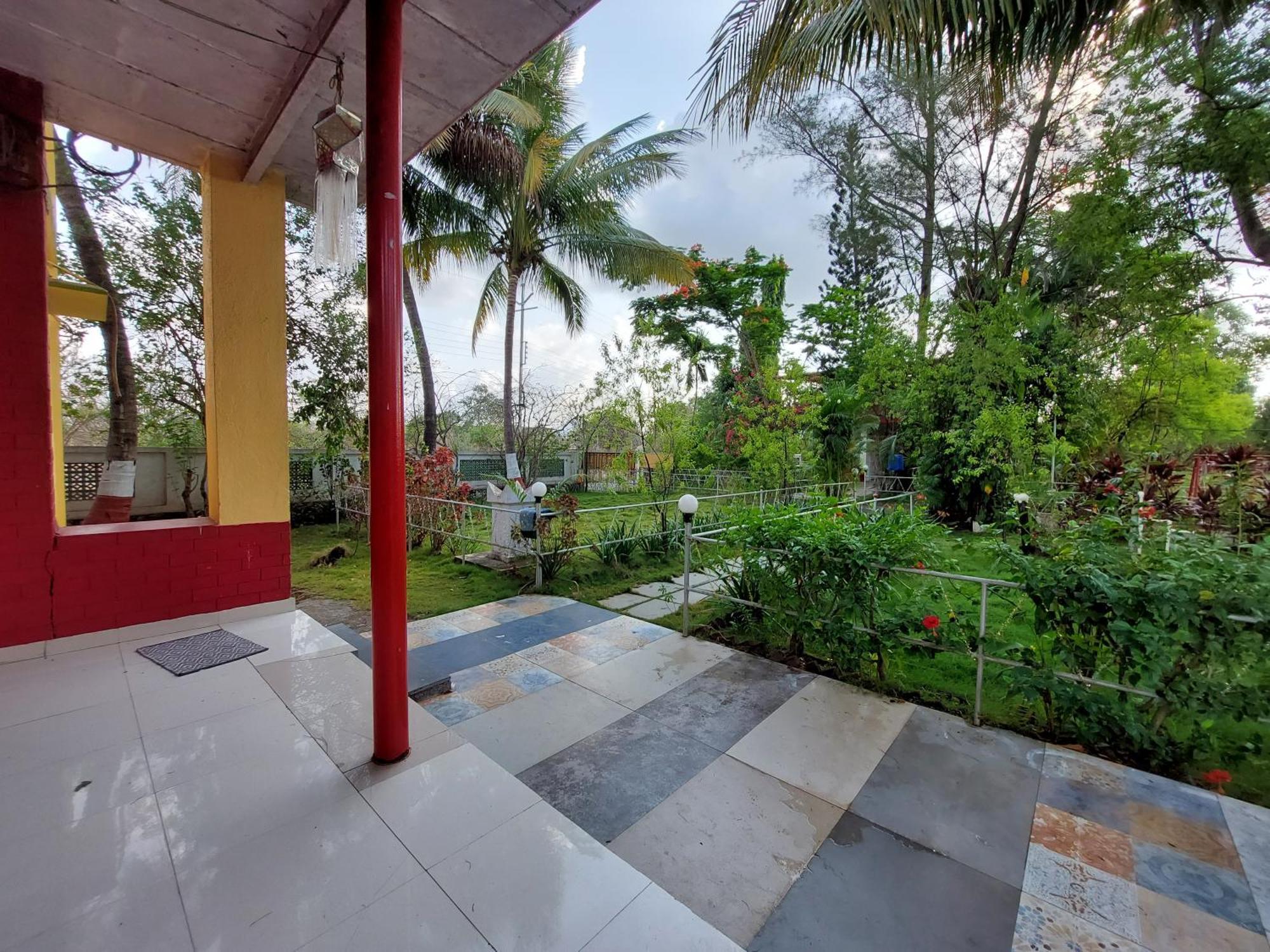 آليباغ Prajakta Rest House الغرفة الصورة